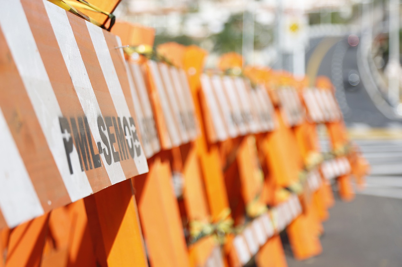 Trecho da Av. Ana Carolina será interditado parcialmente e estacionamento proibido