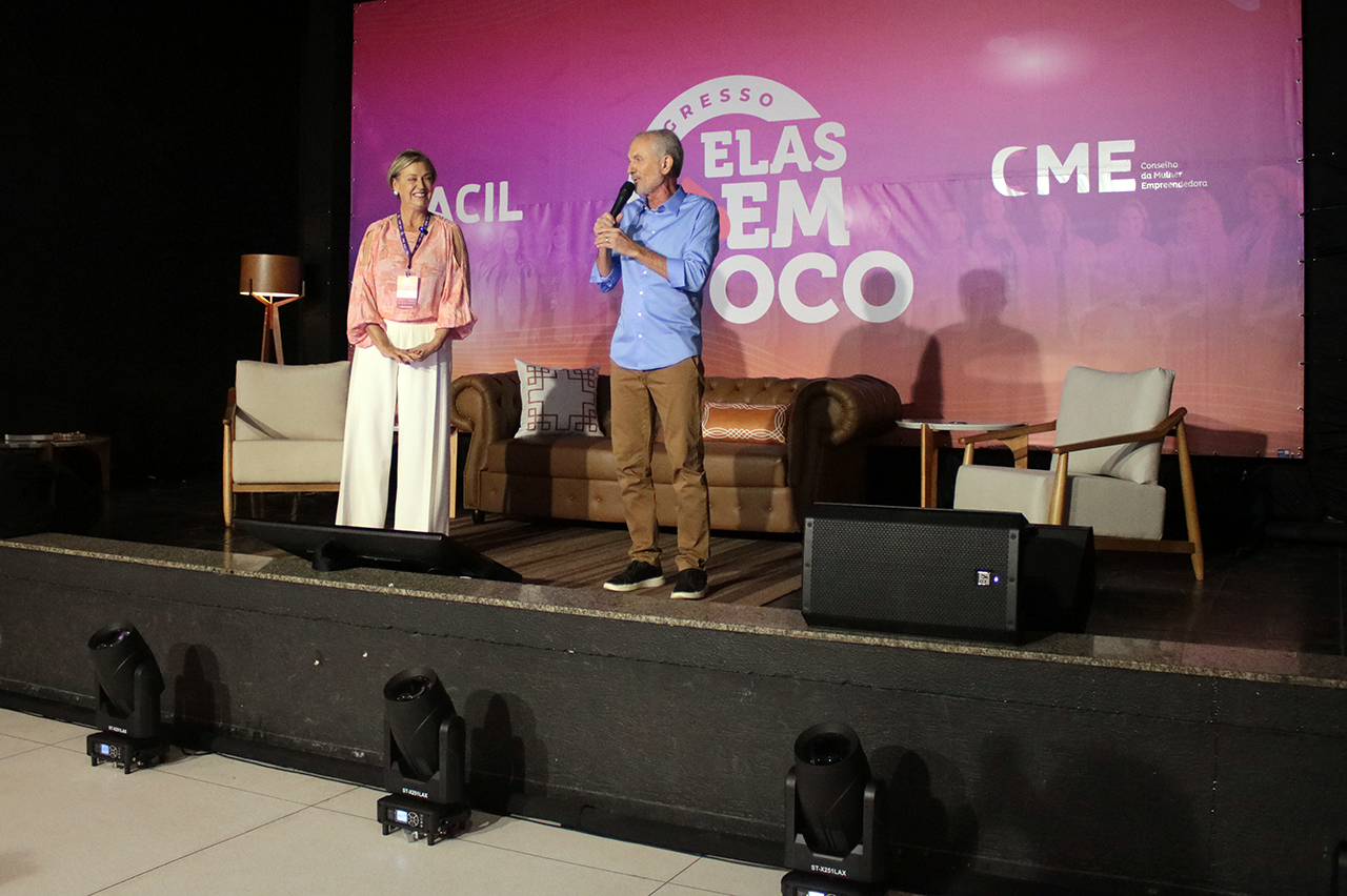 Prefeito e vice-prefeita prestigiam evento de empreendedorismo feminino