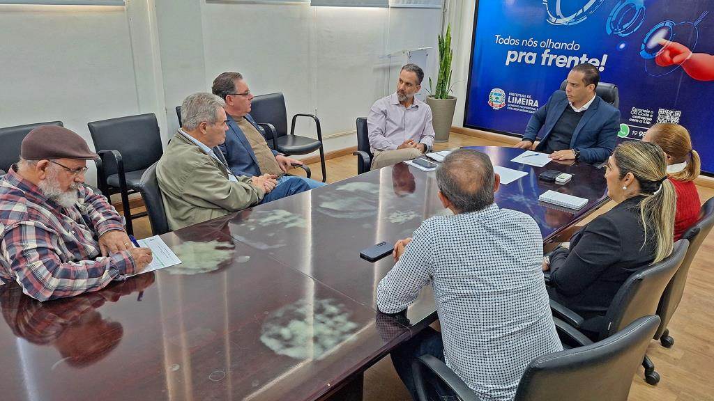 Prefeitura estuda reduzir imposto para contadores e reabrir programa para agilizar atendimento às empresas