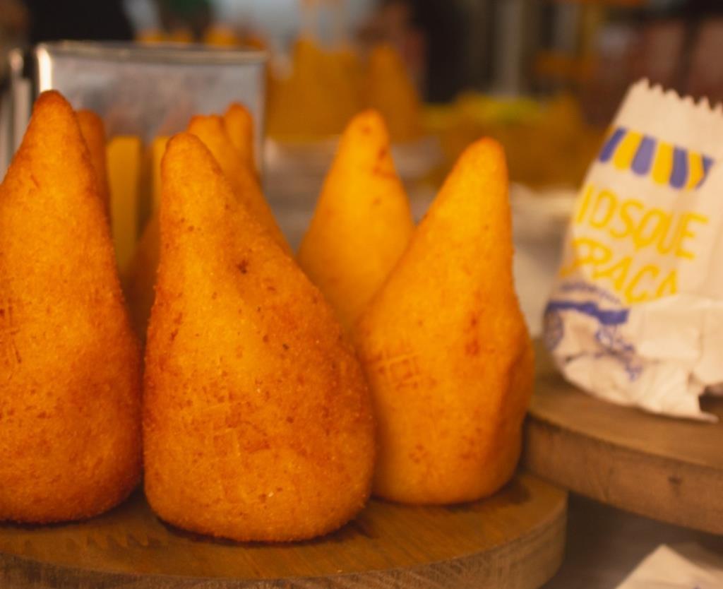 Novidades, finalistas e programação da 5ª Festa da Coxinha são anunciados em coletiva de imprensa