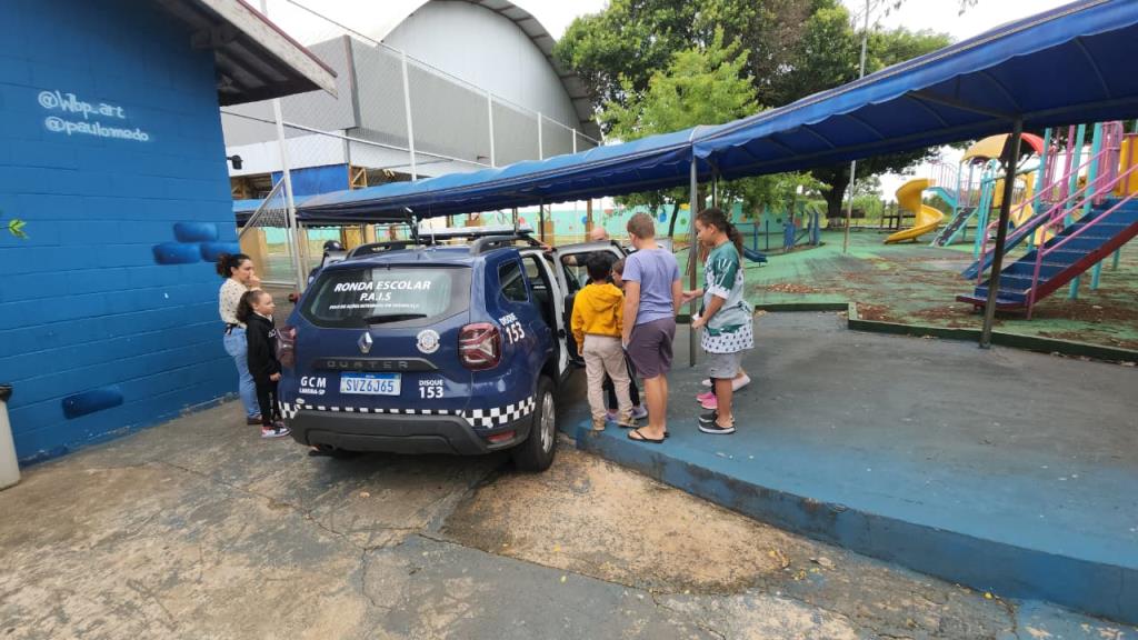 GCM de Limeira realiza ação educativa “Guarda Amigo nas Férias” com alunos da rede municipal