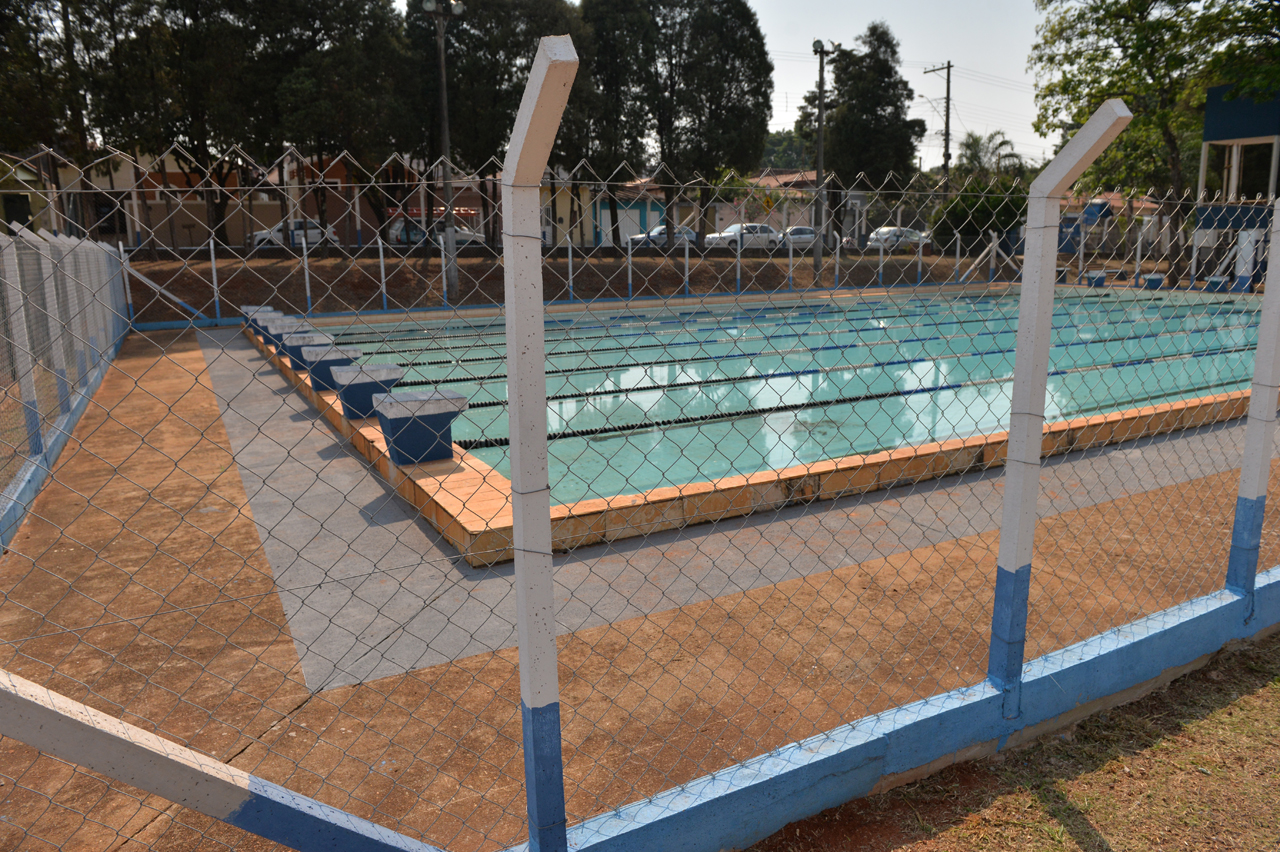 Prefeitura oferece vagas gratuitas de natação para crianças no Jardim Esmeralda