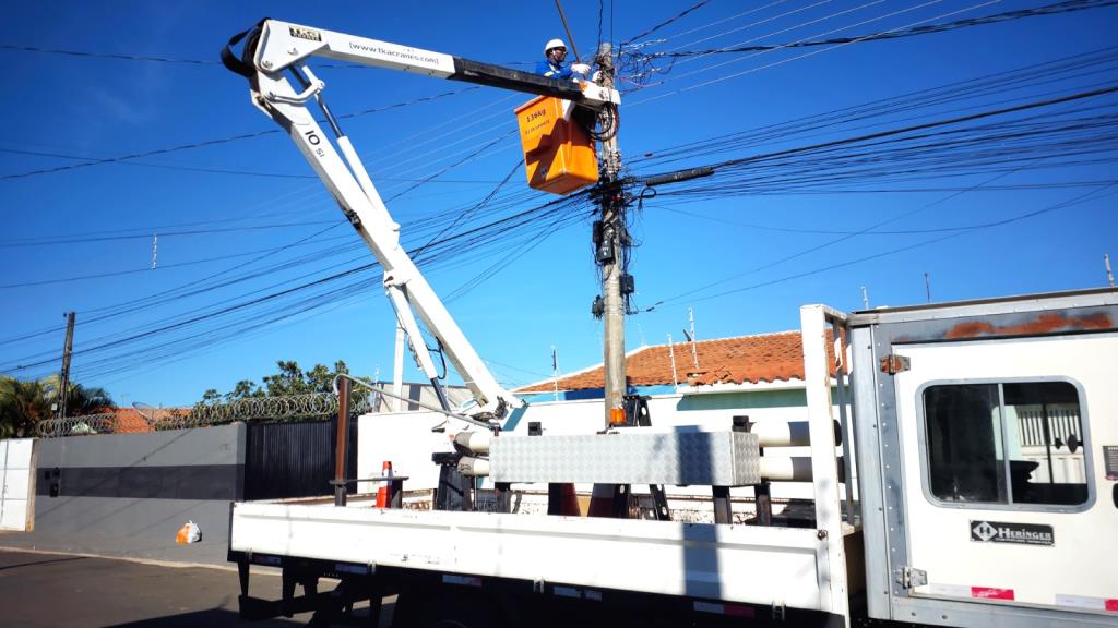 Prefeitura conserta 7 mil pontos de iluminação pública em menos de 4 meses