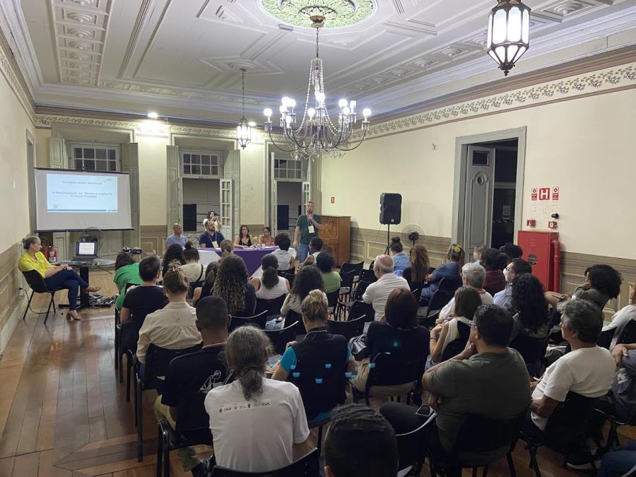 Conferência da Cultura reúne 80 pessoas no Palacete Levy