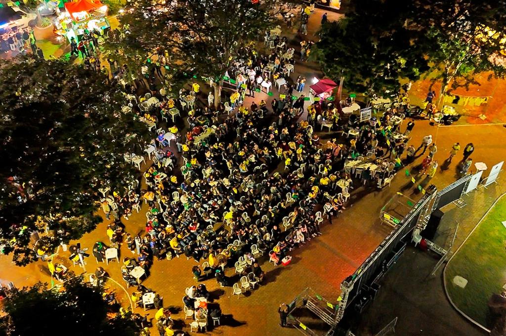 Copa na Praça reúne mais de 2 mil pessoas e terá nova edição nesta quarta-feira (24)