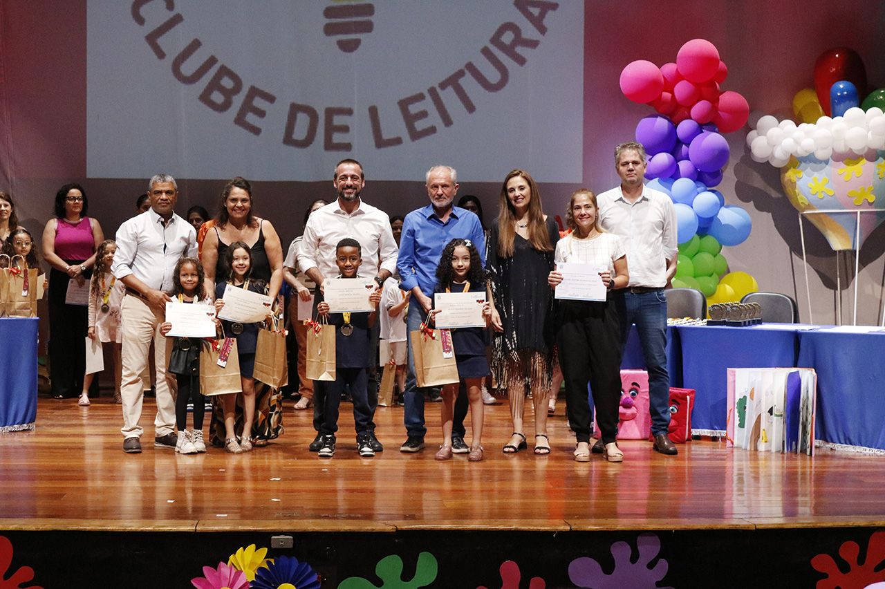 Alunos vencedores do Clube de Leitura 2024 são premiados em Limeira