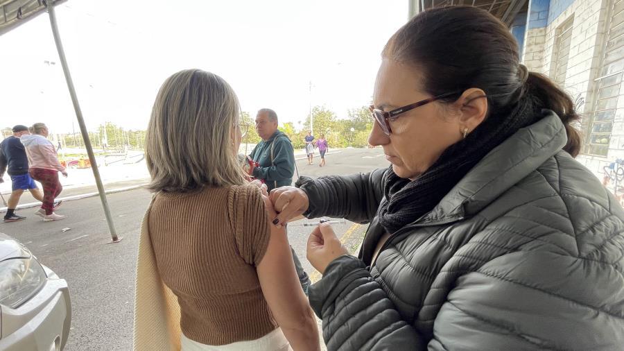 UBS Planalto e Parque Cidade recebem Plantão de Vacinaçao neste sábado (24) em Limeira