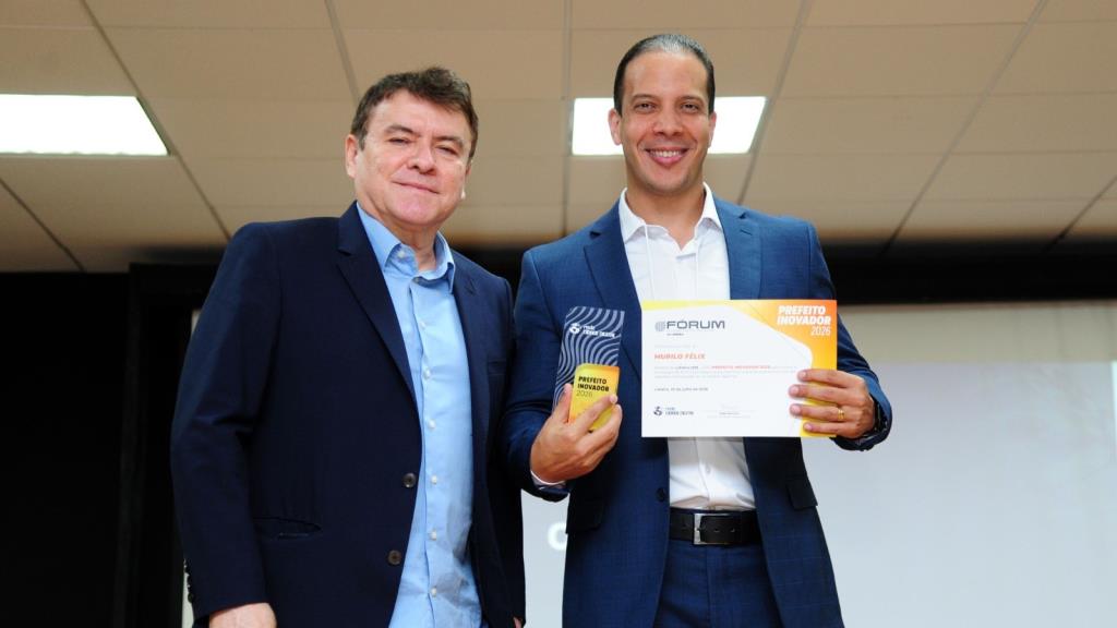 Murilo Félix recebe título de Prefeito Inovador 2026 pelo uso de inteligência artificial na gestão pública