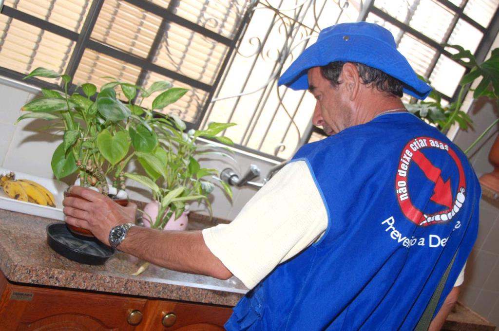 Mutirão contra a dengue identifica 74 criadouros na região do Boa Vista