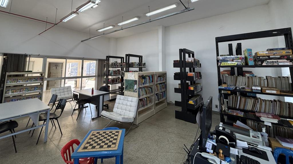 Biblioteca do CEU Geada recebe Clube de Leitura com debate sobre Inteligência Artificial