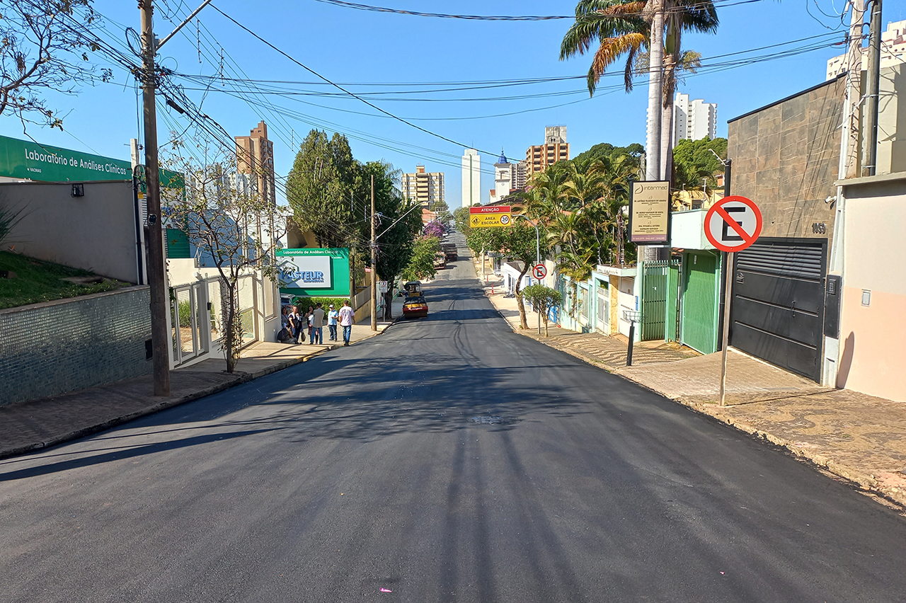 Recapeamento da Barão de Campinas marca fase final das obras no entorno do Mercado Modelo