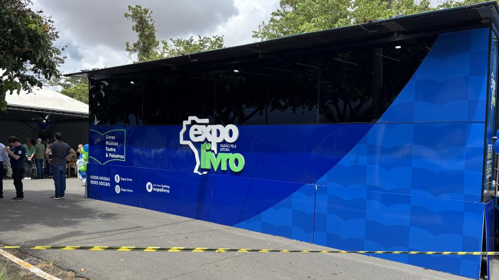 Carreta do Expolivro já está funcionando no Parque Cidade e segue até o dia 15