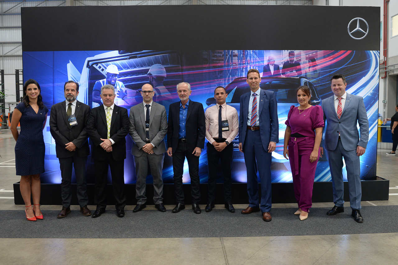 Centro Logístico da Mercedes-Benz investe R$ 76 milhões e gera 150 empregos em Limeira