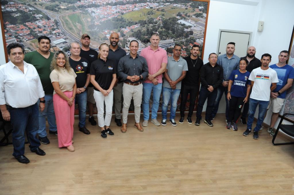 Prefeito Murilo Félix assina termos de fomento com entidades esportivas para 2026