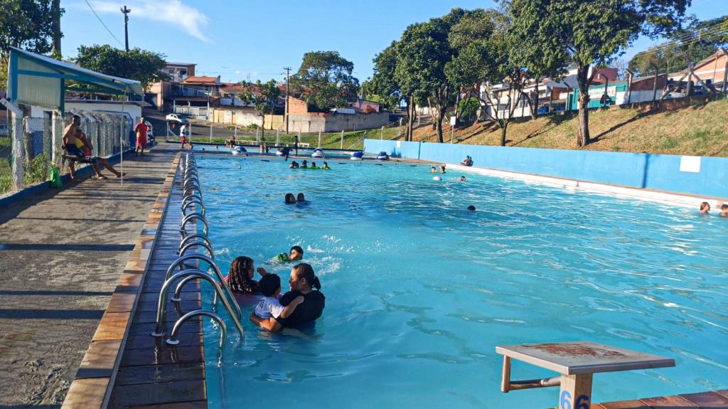 Prefeitura mantém piscinas abertas por tempo indeterminado; saiba quais estarão abertas no fim de semana