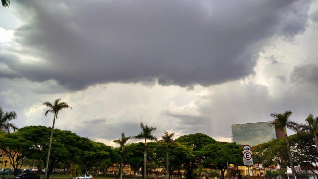 Frente fria pode trazer ventos fortes e temporais para Limeira, alerta Defesa Civil