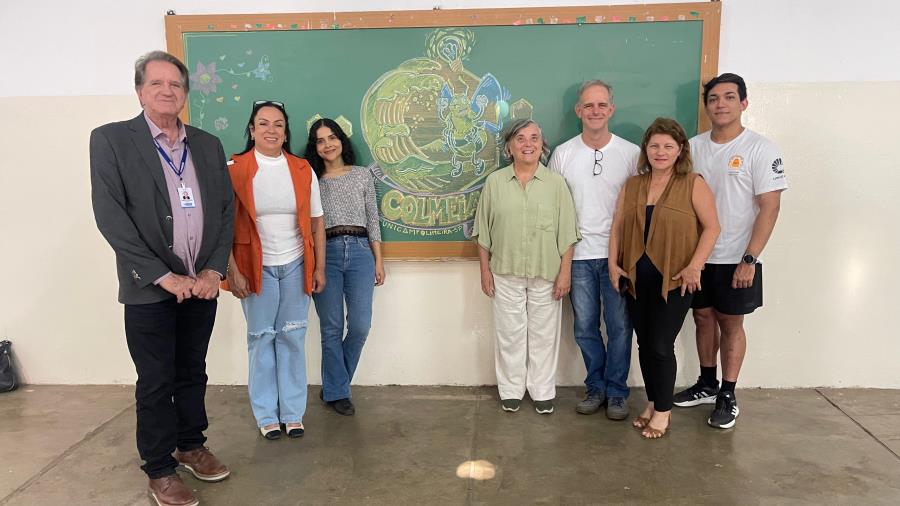 Adolescentes da Fundação Casa visitam cursinho pré-vestibular Colmeia em Limeira
