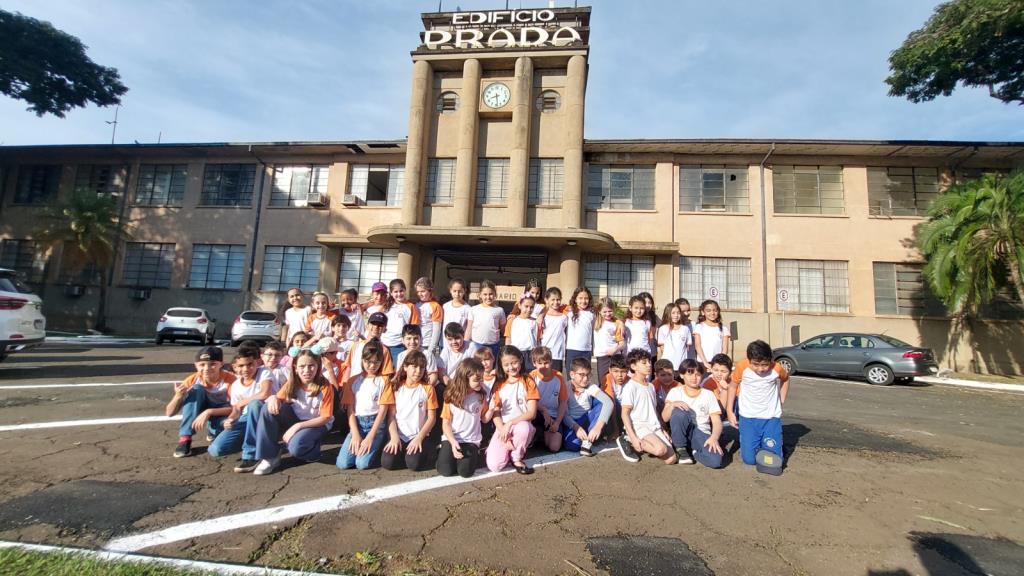 Projeto da Emeief Limeira leva alunos a prédios históricos da cidade