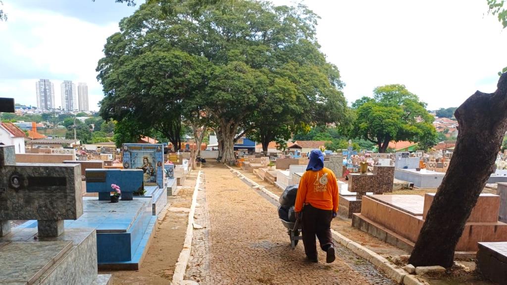 Cemitérios de Limeira devem receber 20 mil visitantes durante o fim de semana de Finados