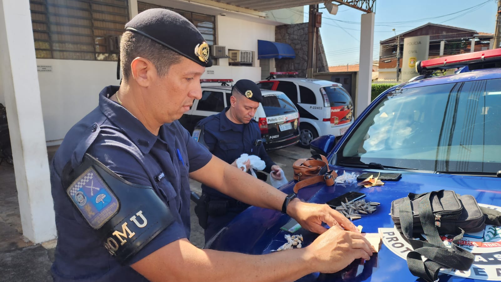 GCM de Limeira apreende pedras de crack e pinos de cocaína
