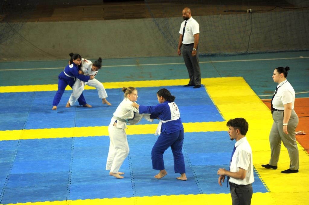 Semana do Judô reúne mais de 500 alunos em Limeira