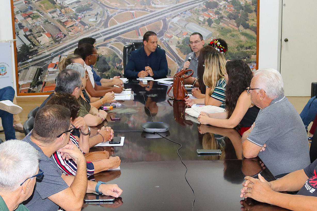 Prefeito Murilo Félix participa da 1ª reunião do Conselho Municipal de Saúde