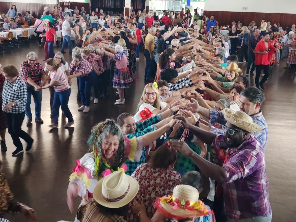 Seprosom reúne quase mil participantes em tradicional Festa Julina da Terceira Idade