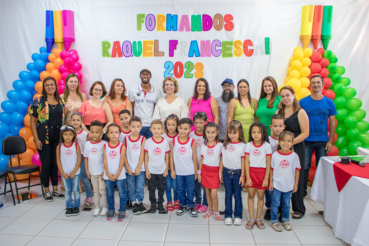 Roberta Botion prestigia formatura da Educação Infantil