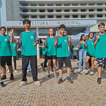 Apresentação de jovens do núcleo Araraquara da ADRA Brasil celebra Dia Internacional da Música