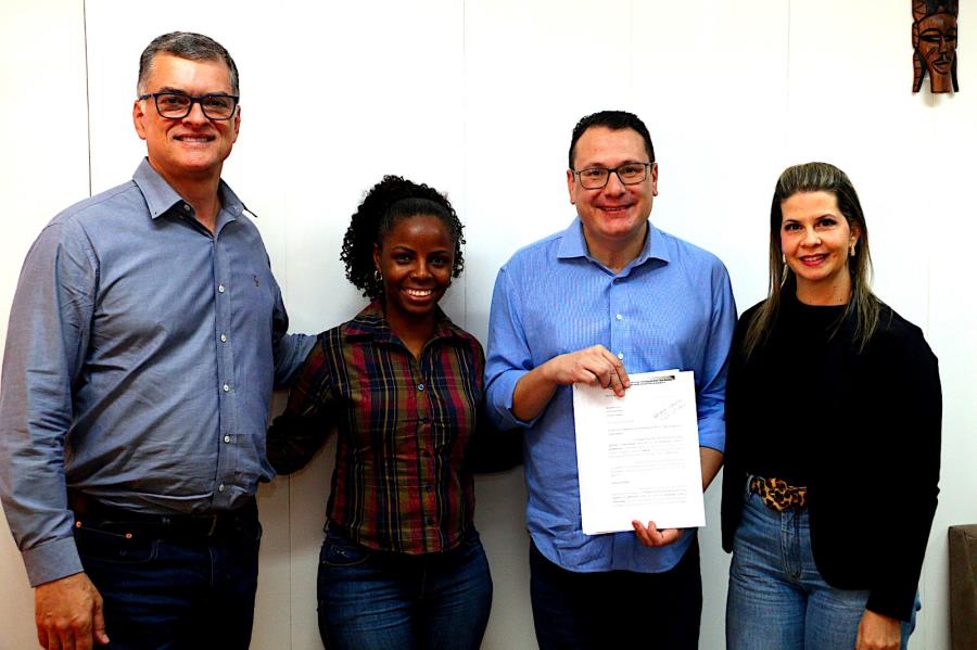 Deputado Rafa Zimbaldi reforça compromisso com o município em visita institucional