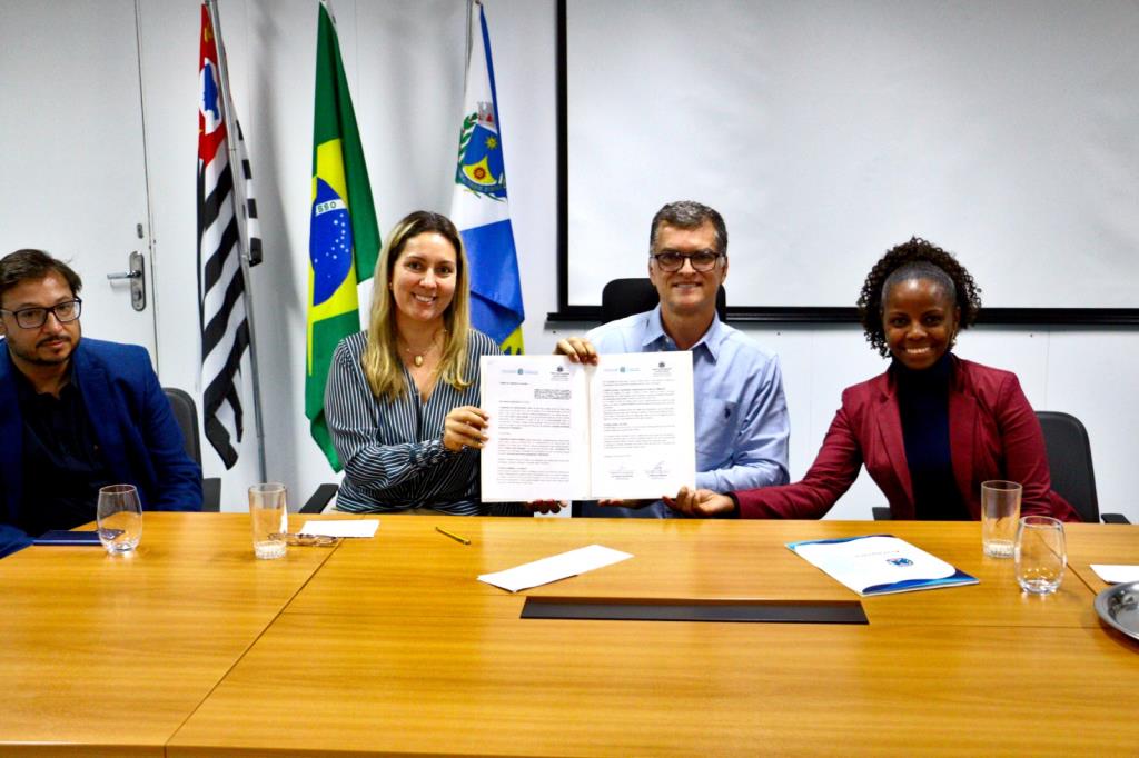 Araraquara e Nova Europa firmam parceria para fortalecer acolhimento de crianças e adolescentes