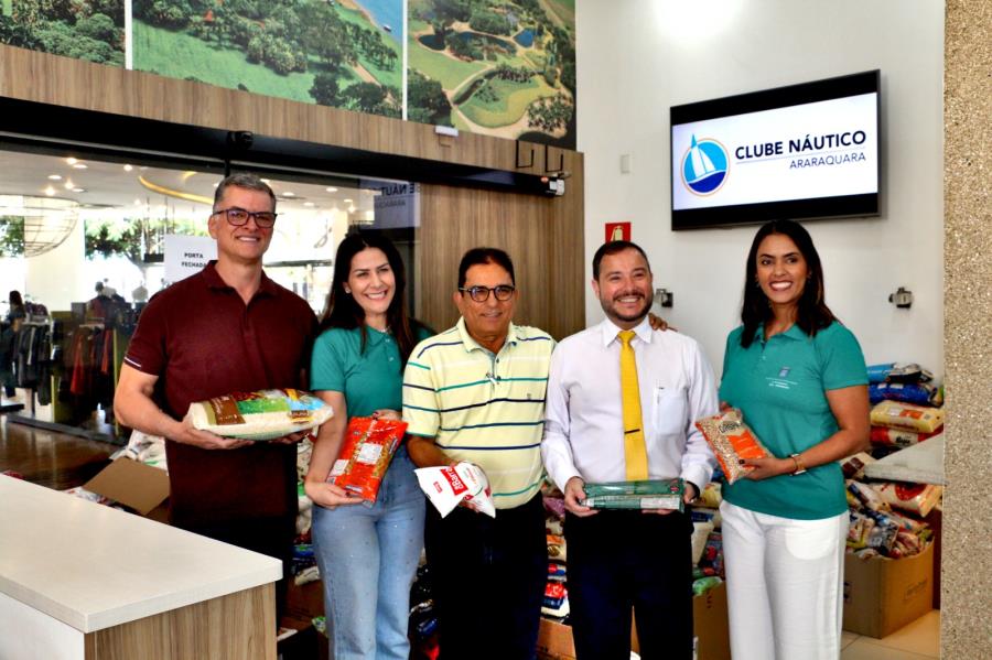 Clube Náutico doa 5 toneladas de alimentos ao Fundo Social de Solidariedade de Araraquara