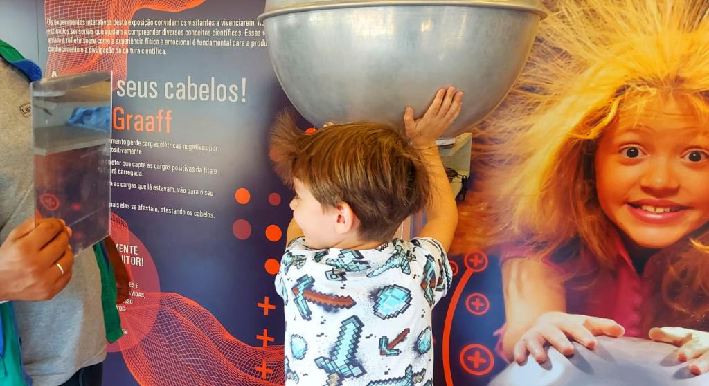 Carreta do Museu Catavento propõe despertar curiosidade do público e fomentar divulgação científica