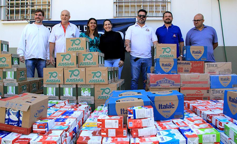 Fundo Social recebe doação de mais de 2.500 litros de leite