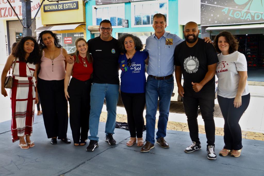 Dia Internacional dos Direitos Humanos é celebrado com ações e serviços na Praça Santa Cruz