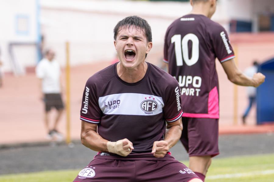 Ferroviária avança na Copinha com emoção e apoio de Dr. Lapena