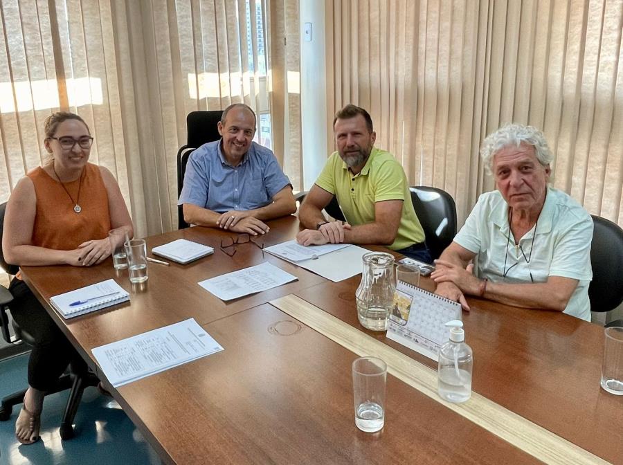 Reunião discute avanços no Projeto Incubadora de Empresas