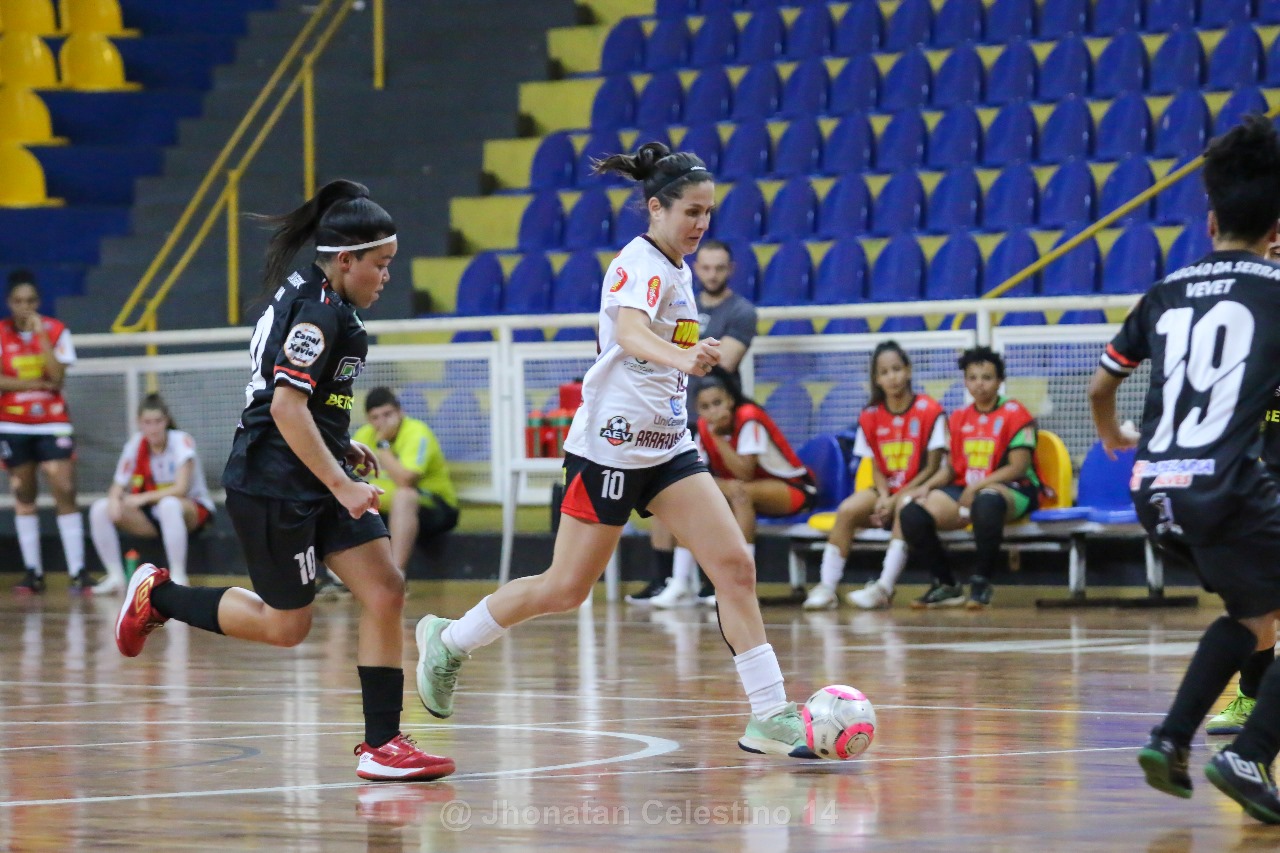 Futsal feminino perde a primeira partida na Copa da LPF