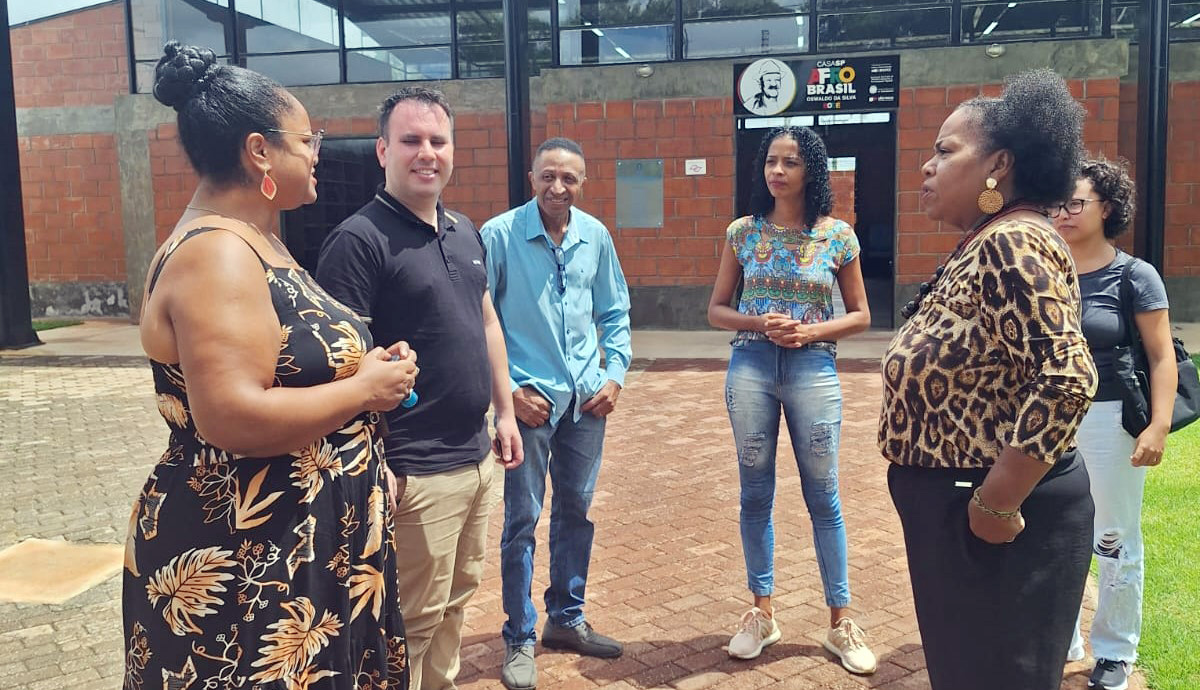Políticas étnico-raciais: gestores da Prefeitura de São Carlos conhecem projetos e estrutura de Araraquara