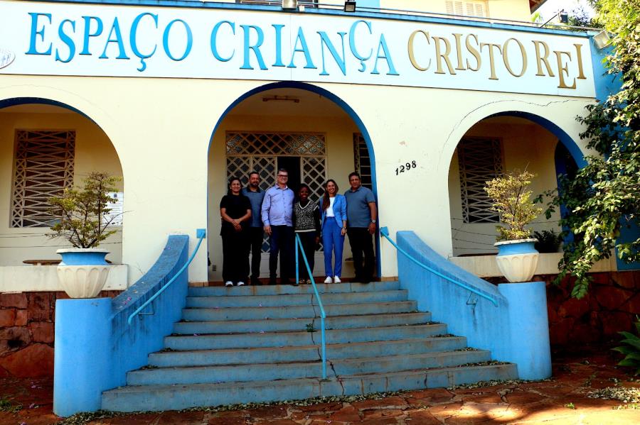 Casa da Criança Cristo Rei recebe visita da Prefeitura e reforça compromisso com o acolhimento e a formação de crianças e adolescentes