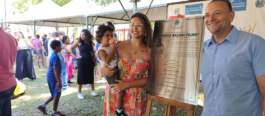 Edinho destaca grandeza de Bazani durante entrega de área de lazer do Selmi Dei