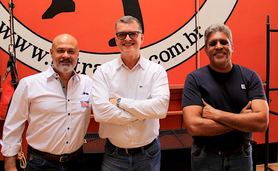 Prefeito visita centro de treinamentos da UltraSeg