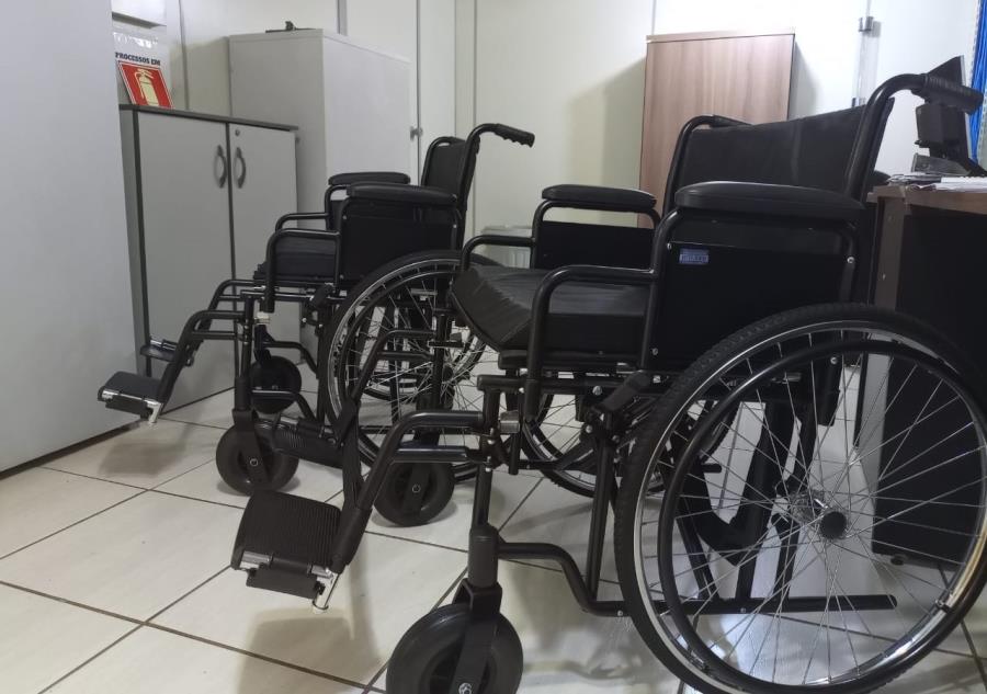 Rodoviária recebe novos bebedouros e cadeiras de rodas