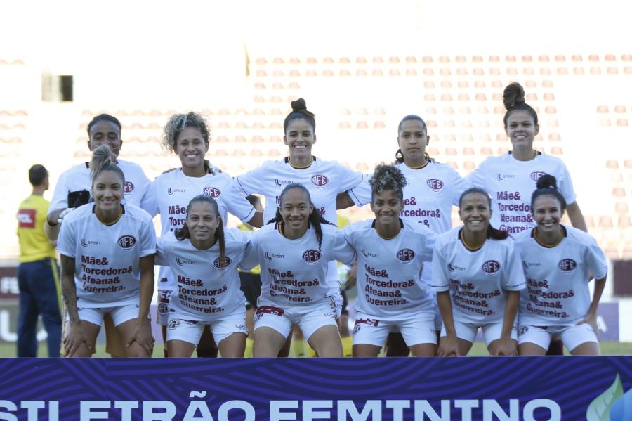 Palmeiras vence Ferroviária e lidera Brasileirão Feminino
