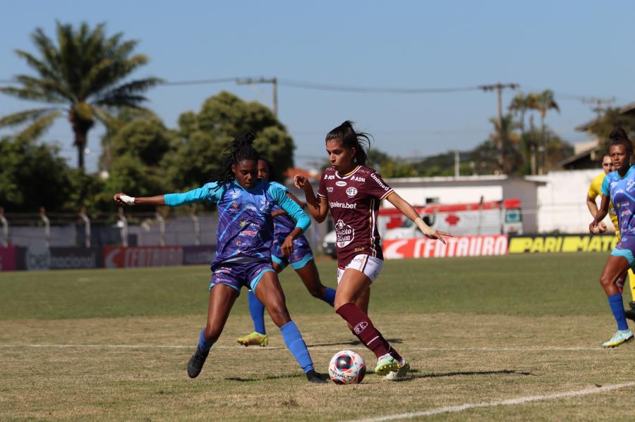 Bragantino vence Taubaté e fica mais perto da vaga na final da Copa Paulista  Feminina