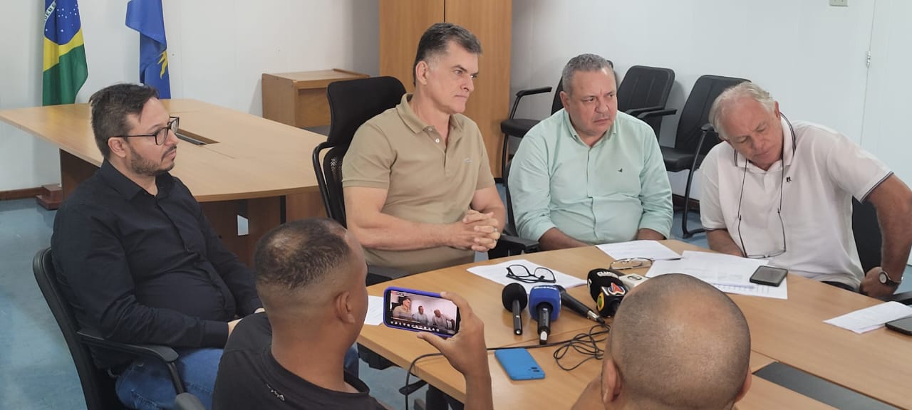 Coletiva de imprensa na prefeitura traz dados sobre situação financeira do município