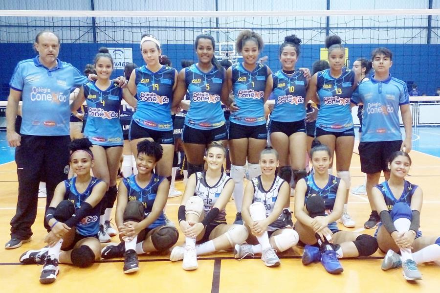 Vôlei feminino sub-19 de Araraquara vence São Carlos no tie-break