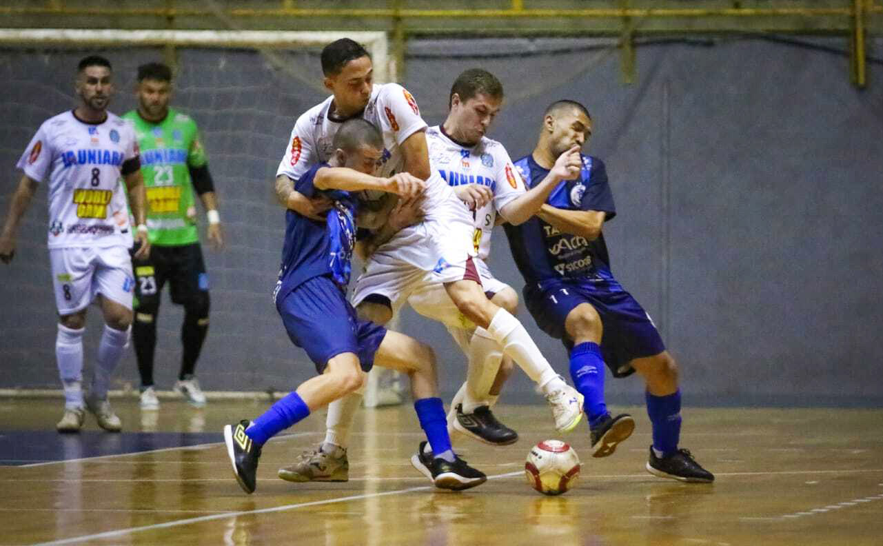 Futsal masculino: técnico comemora atuação do time em goleada em São Carlos