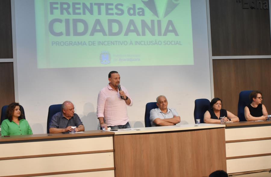 Edinho lança nova turma do programa "PIIS - Frentes da Cidadania"