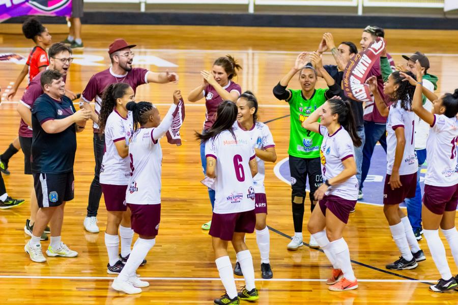 Futsal feminino estreia com vitória na Copa Paulista - Prefeitura de  Araraquara